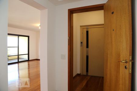 Sala de apartamento à venda com 4 quartos, 198m² em Jardim Monte Kemel, São Paulo