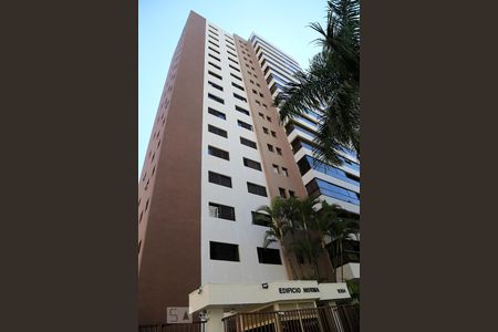 Apartamento à venda com 198m², 4 quartos e 4 vagasFachada