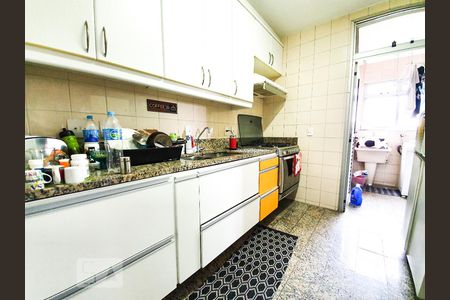 Apartamento para alugar com 165m², 4 quartos e 2 vagas Apartamento para alugar com 165m², 4 quartos e 2 vagasCozinha