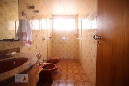 Banheiro de apartamento para alugar com 4 quartos, 186m² em Santa Paula, São Caetano do Sul