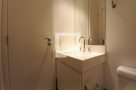 Banheiro de apartamento para alugar com 3 quartos, 189m² em Cambuí, Campinas