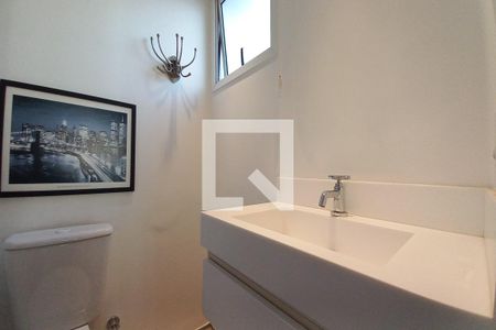 Lavabo de apartamento para alugar com 3 quartos, 189m² em Cambuí, Campinas