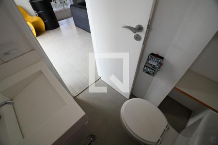 Lavabo de apartamento para alugar com 3 quartos, 189m² em Cambuí, Campinas