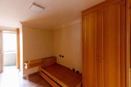 Apartamento à venda com 240m², 4 quartos e 2 vagasSuíte 2