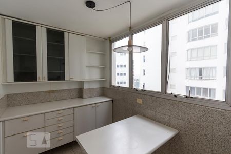 Apartamento à venda com 240m², 4 quartos e 2 vagasCopa