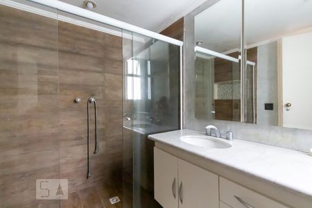 Banheiro da suíte 1 de apartamento à venda com 4 quartos, 240m² em Jardim Ampliação, São Paulo