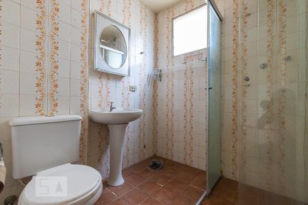 Banheiro de apartamento à venda com 2 quartos, 55m² em Vila Industrial, Campinas