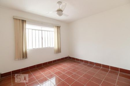 Quarto 2 de casa para alugar com 3 quartos, 120m² em Vila Invernada, São Paulo