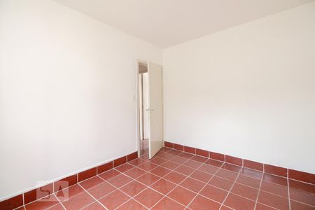 Quarto 3 de casa para alugar com 3 quartos, 120m² em Vila Invernada, São Paulo