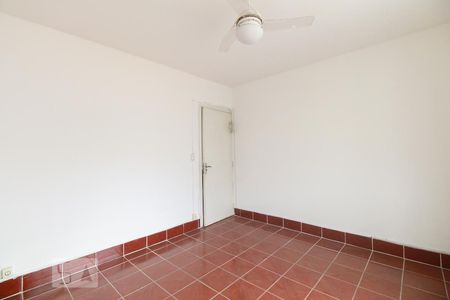 Quarto 2 de casa para alugar com 3 quartos, 120m² em Vila Invernada, São Paulo