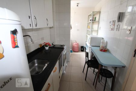 Apartamento à venda com 55m², 2 quartos e sem vagaCozinha
