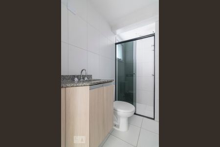 Banheiro de apartamento para alugar com 2 quartos, 52m² em Santa Teresinha, Santo André