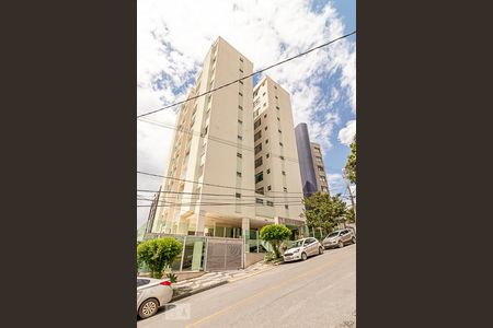 Apartamento à venda com 55m², 2 quartos e 1 vaga Apartamento à venda com 55m², 2 quartos e 1 vagaFachada