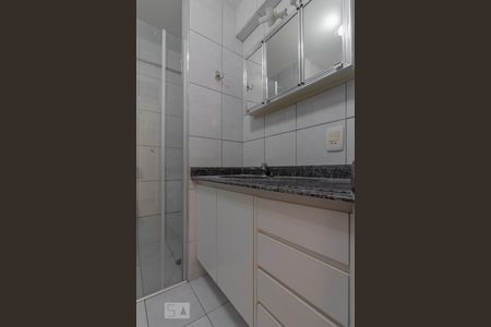 Banheiro de apartamento para alugar com 1 quarto, 30m² em Vila Mariana, São Paulo