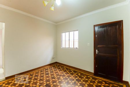 Sala de Estar de casa para alugar com 2 quartos, 240m² em Jardim Vila Formosa, São Paulo