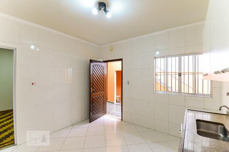 Cozinha de casa para alugar com 2 quartos, 240m² em Jardim Vila Formosa, São Paulo