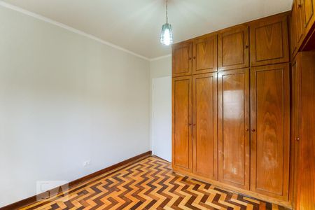 Quarto 1 de casa para alugar com 2 quartos, 240m² em Jardim Vila Formosa, São Paulo