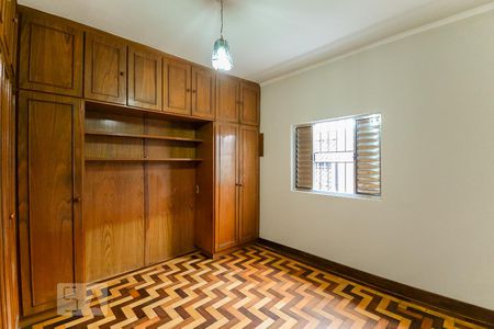 Quarto 1 de casa para alugar com 2 quartos, 240m² em Jardim Vila Formosa, São Paulo