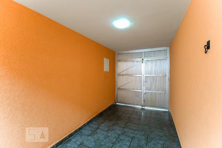 Casa à venda com 240m², 2 quartos e 1 vagaQuintal