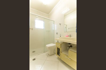 Banheiro de casa para alugar com 2 quartos, 240m² em Jardim Vila Formosa, São Paulo