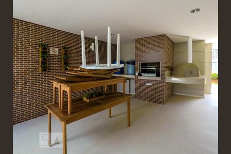 Apartamento à venda com 39m², 1 quarto e 1 vagaÁrea comum - Churrasqueira