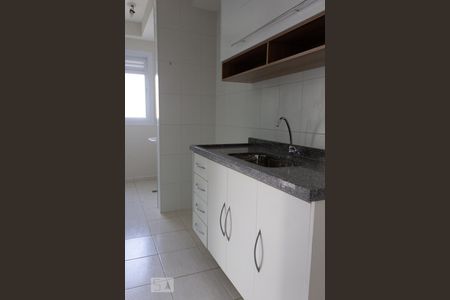Cozinha de apartamento à venda com 2 quartos, 60m² em Morada das Vinhas, Jundiaí
