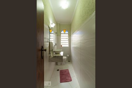 Casa à venda com 200m², 3 quartos e 4 vagasLavabo