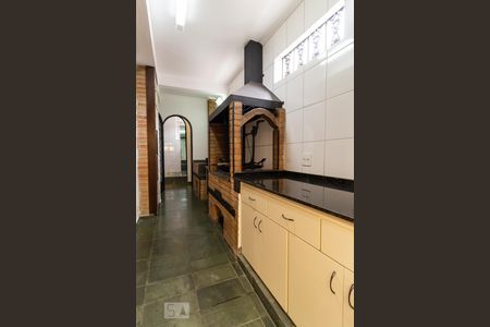 Casa à venda com 200m², 3 quartos e 4 vagasCozinha Piso inferior