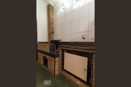 Casa à venda com 200m², 3 quartos e 4 vagasCozinha Piso inferior