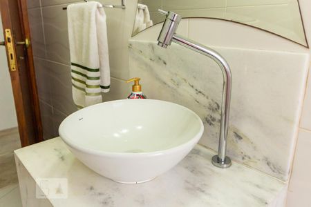 Casa à venda com 200m², 3 quartos e 4 vagasLavabo