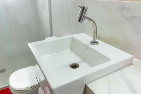 Casa à venda com 200m², 3 quartos e 4 vagasBanheiro da Suíte