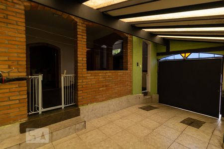 Casa à venda com 200m², 3 quartos e 4 vagasGaragem