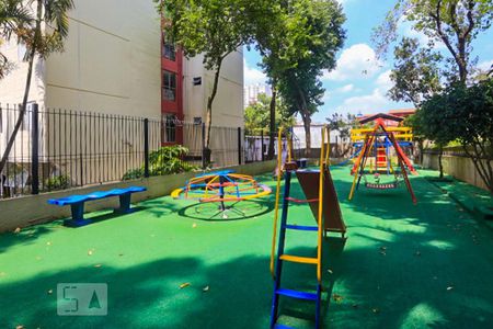 Apartamento para alugar com 48m², 2 quartos e 1 vaga Apartamento para alugar com 48m², 2 quartos e 1 vagaÁrea Comum - Playground