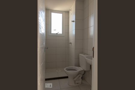 Banheiro de apartamento à venda com 2 quartos, 55m² em Harmonia, Canoas