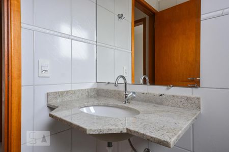 Banheiro Social de apartamento à venda com 3 quartos, 80m² em Baeta Neves, São Bernardo do Campo