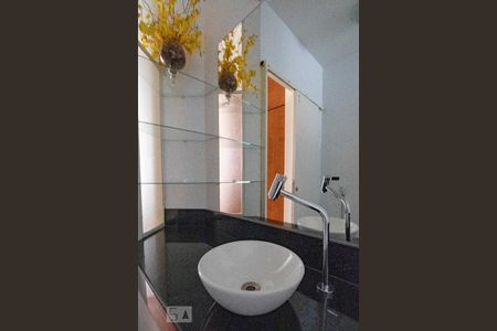Apartamento para alugar com 1 quarto, 60m² em Savassi, Belo Horizonte