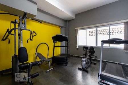 Apartamento para alugar com 140m², 3 quartos e 1 vaga Apartamento para alugar com 140m², 3 quartos e 1 vagaAcademia