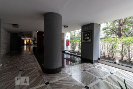 Apartamento para alugar com 140m², 3 quartos e 1 vaga Apartamento para alugar com 140m², 3 quartos e 1 vagaHall de Entrada