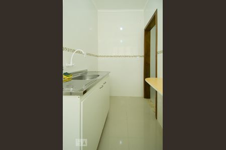 Cozinha de apartamento para alugar com 1 quarto, 35m² em Cavalhada, Porto Alegre
