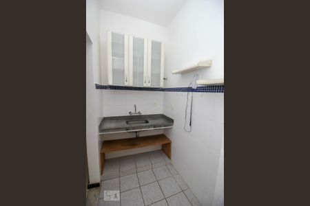 Apartamento para alugar com 60m², 1 quarto e sem vaga Apartamento para alugar com 60m², 1 quarto e sem vagaCozinha - Armário