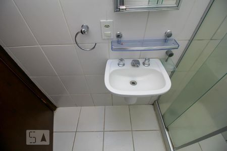 Apartamento para alugar com 60m², 1 quarto e sem vaga Apartamento para alugar com 60m², 1 quarto e sem vagaBanheiro da Suíte