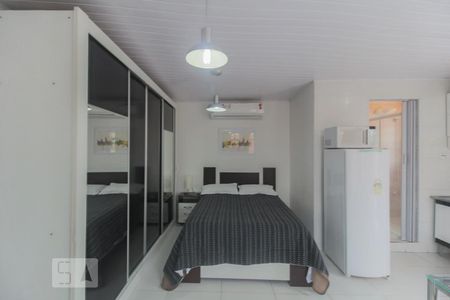 Quarto de kitnet/studio para alugar com 1 quarto, 35m² em Santo Amaro, São Paulo