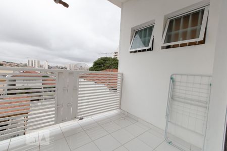 Casa à venda com 250m², 3 quartos e 2 vagas Casa à venda com 250m², 3 quartos e 2 vagasSacada