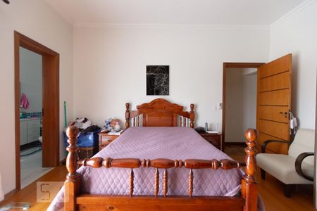 Casa à venda com 250m², 3 quartos e 2 vagas Casa à venda com 250m², 3 quartos e 2 vagasSuíte