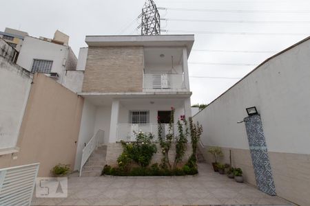 Casa à venda com 250m², 3 quartos e 2 vagas Casa à venda com 250m², 3 quartos e 2 vagasFachada da casa