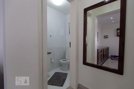 Casa à venda com 250m², 3 quartos e 2 vagas Casa à venda com 250m², 3 quartos e 2 vagasBanheiro Social