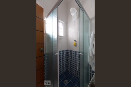 Casa à venda com 250m², 3 quartos e 2 vagas Casa à venda com 250m², 3 quartos e 2 vagasBanheiro da Suíte