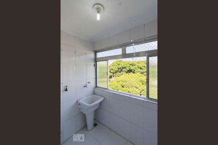 Cozinha de apartamento para alugar com 2 quartos, 56m² em Pestana, Osasco