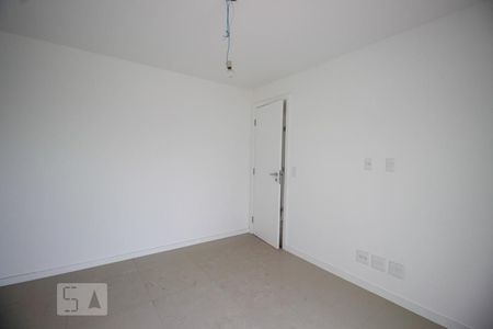 Apartamento à venda com 180m², 2 quartos e 4 vagas Apartamento à venda com 180m², 2 quartos e 4 vagasQuarto