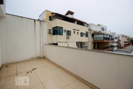 Apartamento à venda com 180m², 2 quartos e 4 vagas Apartamento à venda com 180m², 2 quartos e 4 vagasVaranda da Suíte